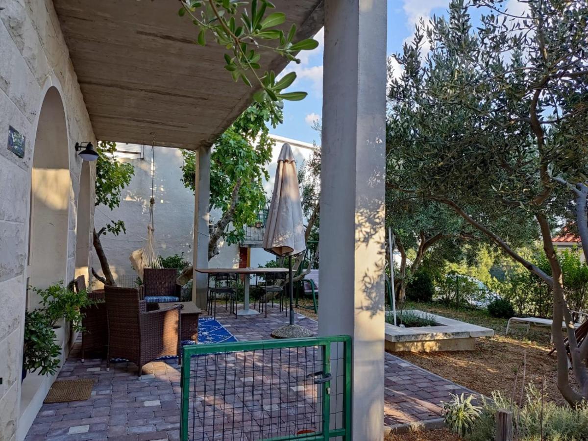 Holiday Home With Free Parking By The Beach Brela Buitenkant foto