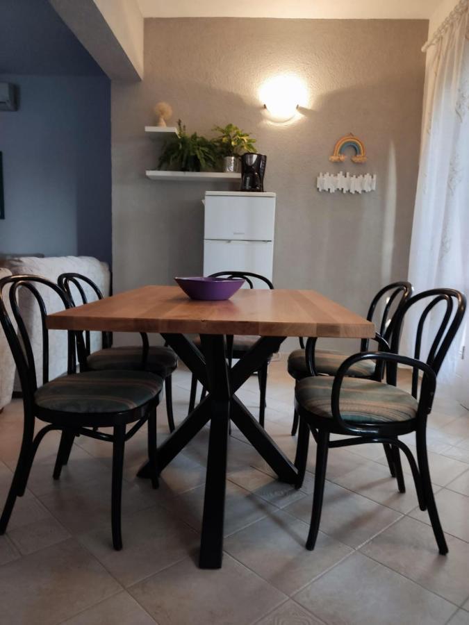 Holiday Home With Free Parking By The Beach Brela Buitenkant foto