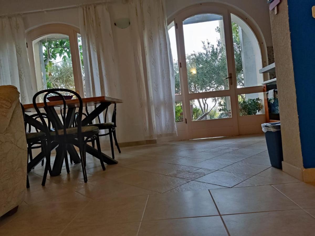 Holiday Home With Free Parking By The Beach Brela Buitenkant foto